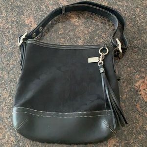 Coach Vintage Black Signature Handbag 9362